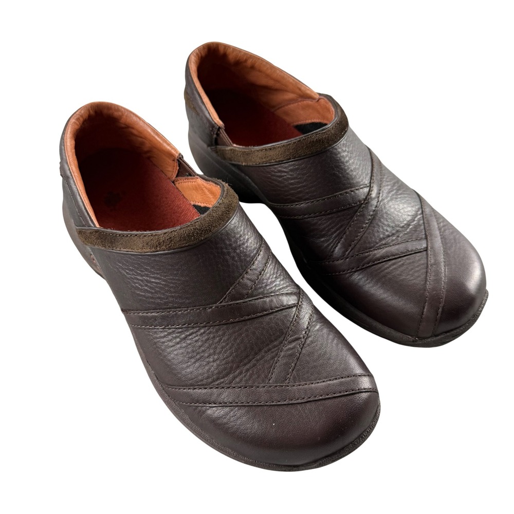 Merrell Bug Brown Leather Slip On Clogs Shoes J63796 Womens 8.5 Light Outdoors